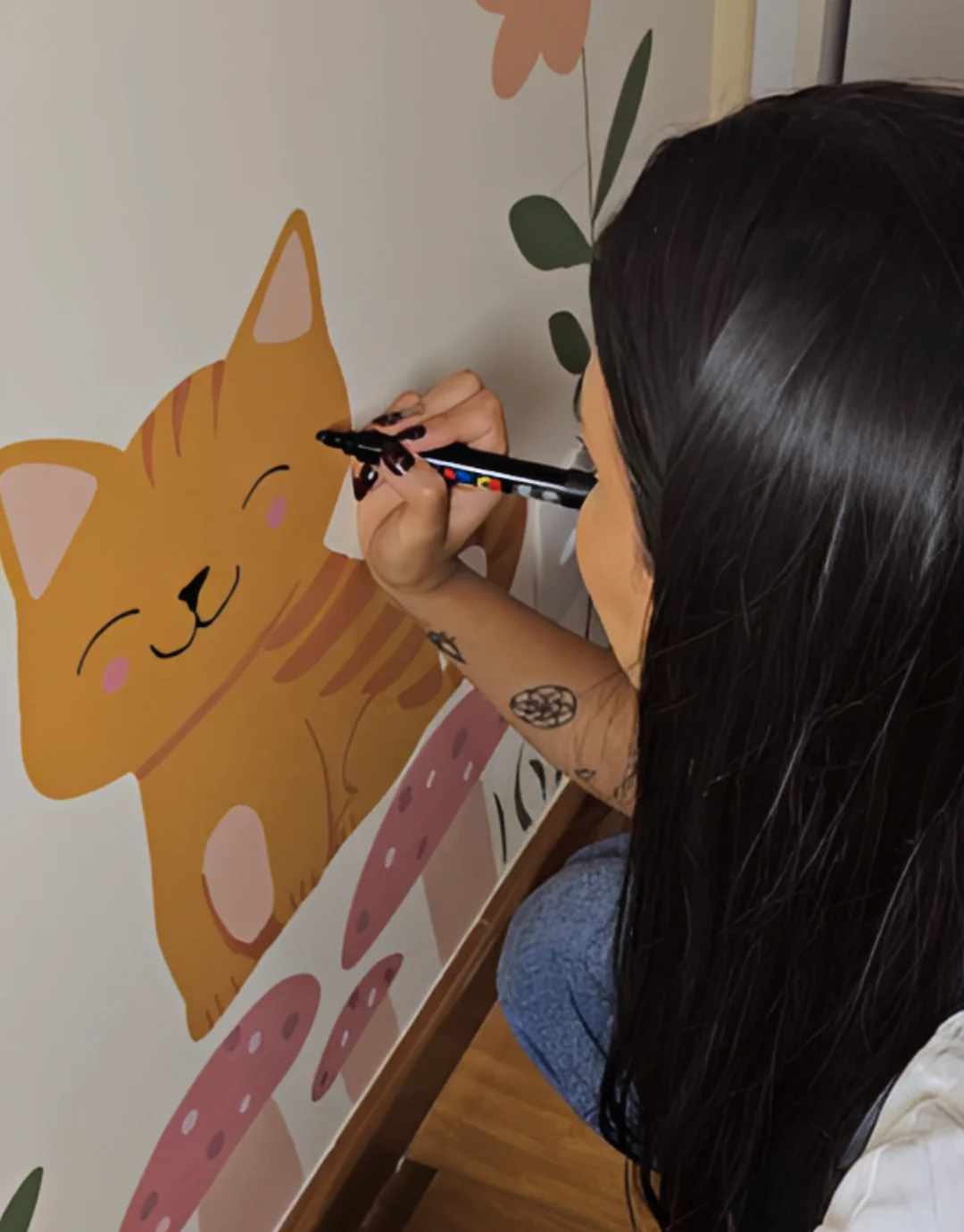 Parede transformada com pintura orgânica